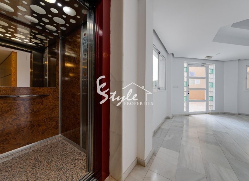 Resale - Apartament  - Orihuela-Costa - Playa Flamenca