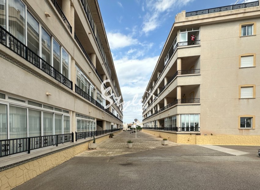 Resale - Apartament  - Orihuela-Costa - Playa Flamenca