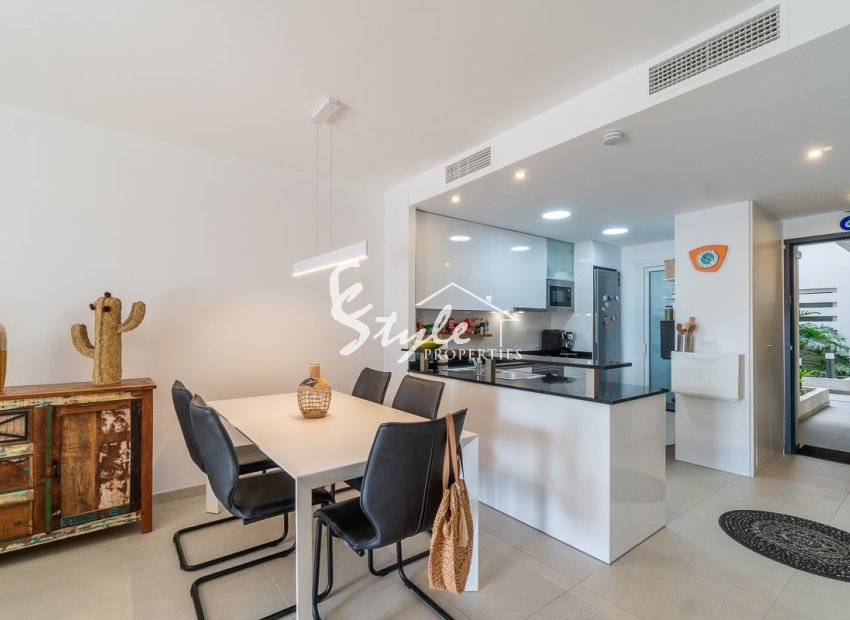 Resale - Apartament  - Orihuela-Costa - Playa Flamenca