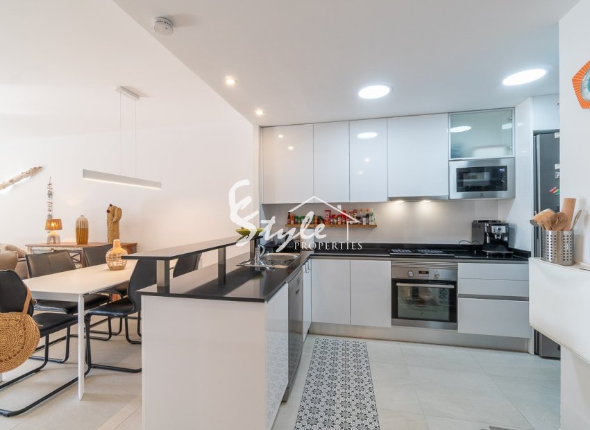 Resale - Apartament  - Orihuela-Costa - Playa Flamenca