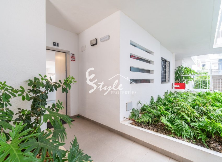 Resale - Apartament  - Orihuela-Costa - Playa Flamenca