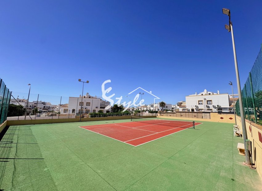 Resale - Apartament  - Orihuela-Costa - Playa Flamenca