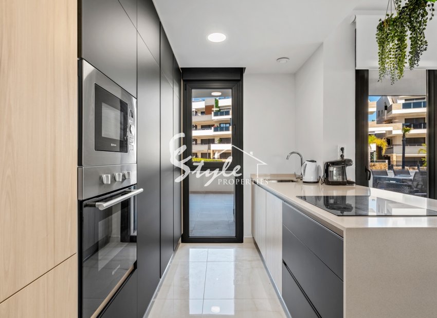 Resale - Apartament  - Orihuela-Costa - Playa Flamenca