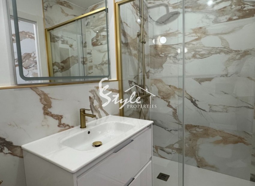 Resale - Apartament  - Orihuela-Costa - Punta Prima