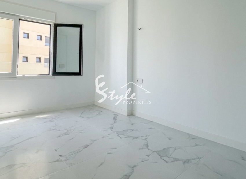 Resale - Apartament  - Orihuela-Costa - Punta Prima