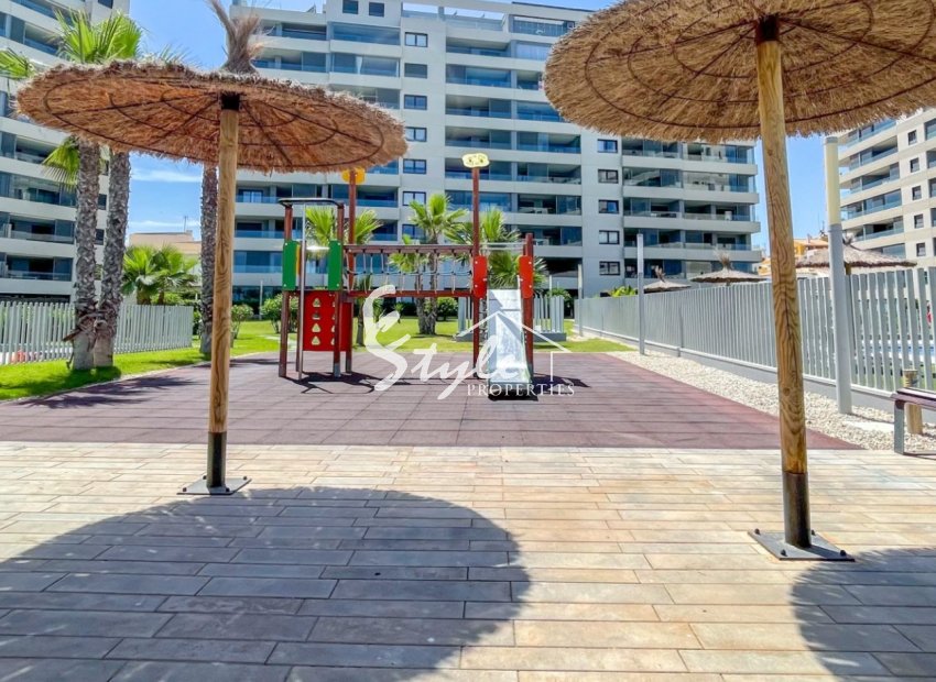 Resale - Apartament  - Orihuela-Costa - Punta Prima