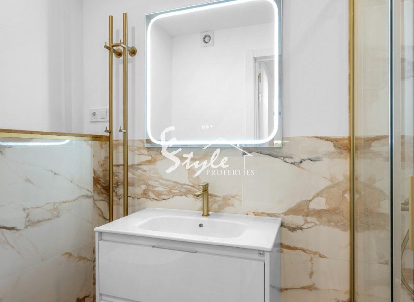 Resale - Apartament  - Orihuela-Costa - Punta Prima