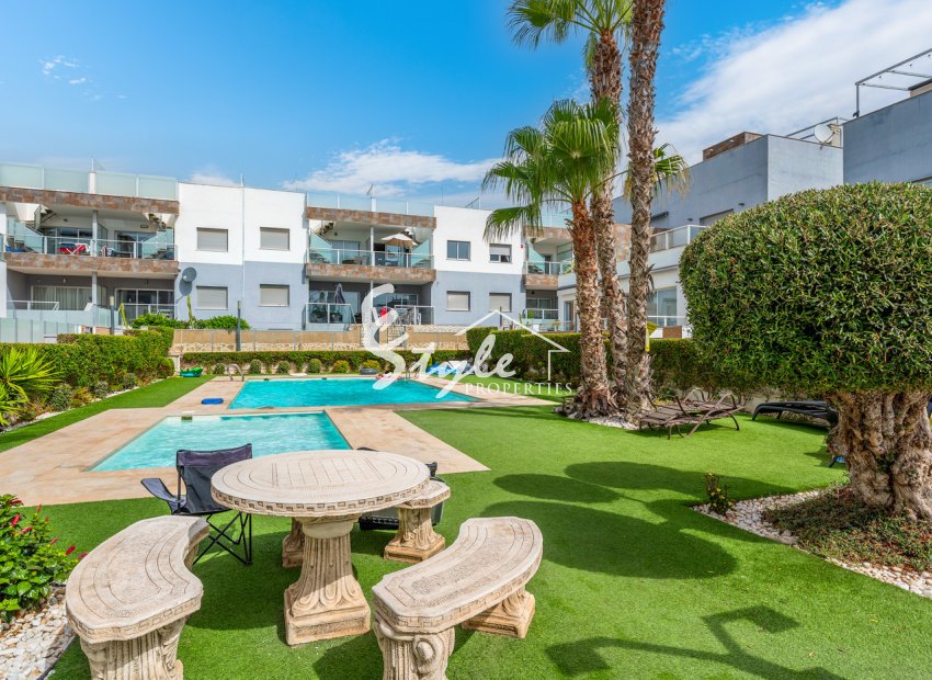 Resale - Apartament  - Orihuela-Costa - Punta Prima