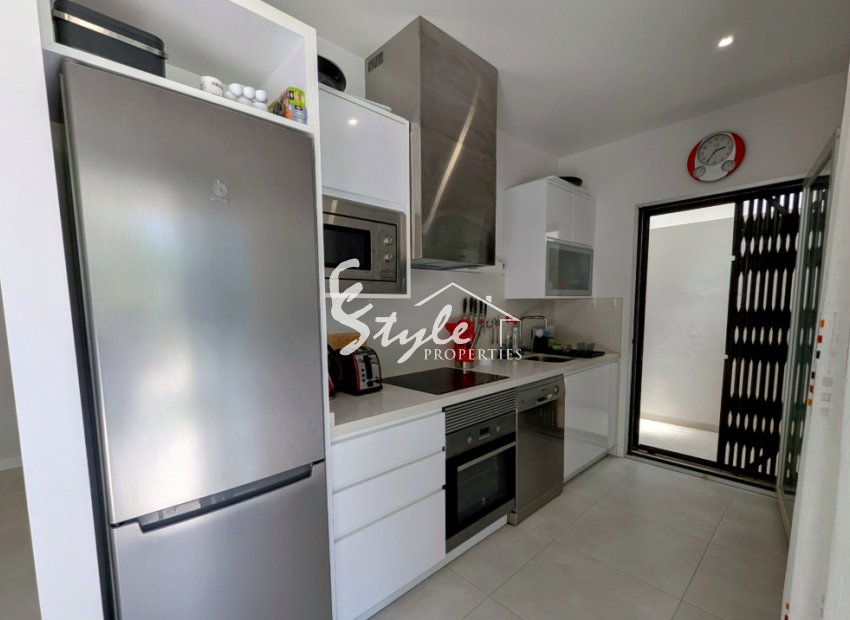 Resale - Apartament  - Orihuela-Costa - Villamartin
