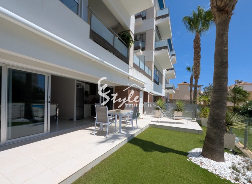 Resale - Apartament  - Orihuela-Costa - Villamartin