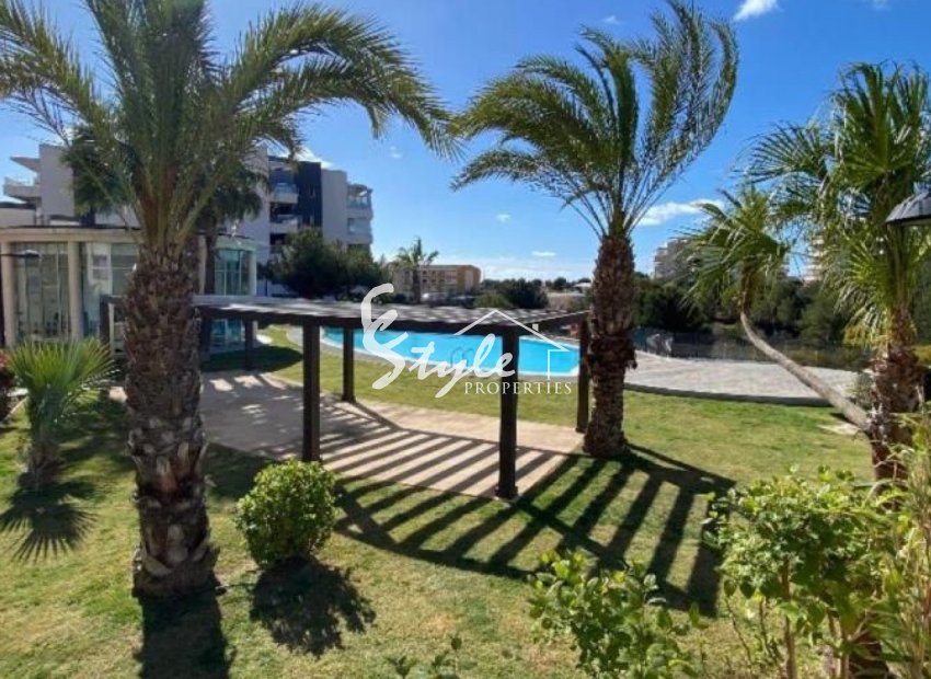 Resale - Apartament  - Orihuela-Costa - Villamartin