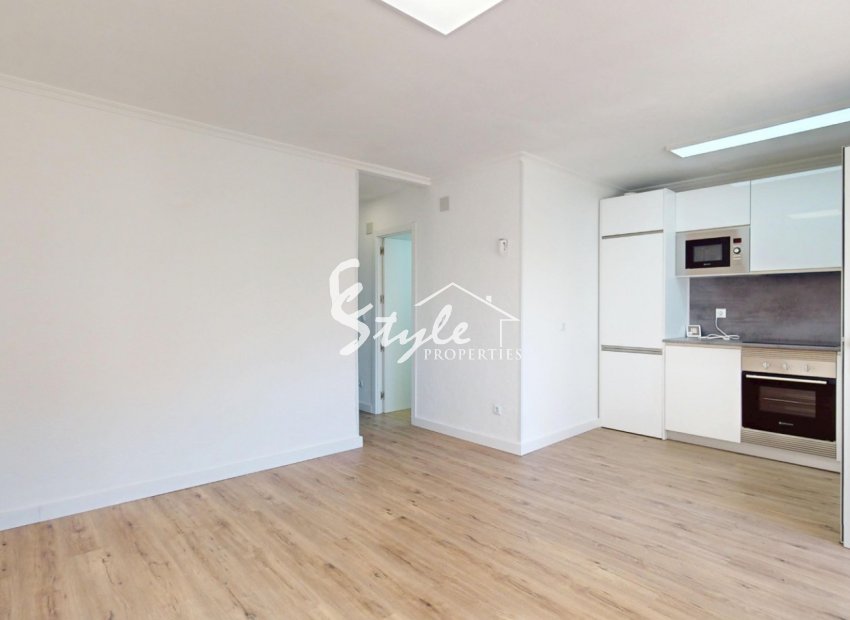 Resale - Apartament  - Orihuela-Costa - Villamartin