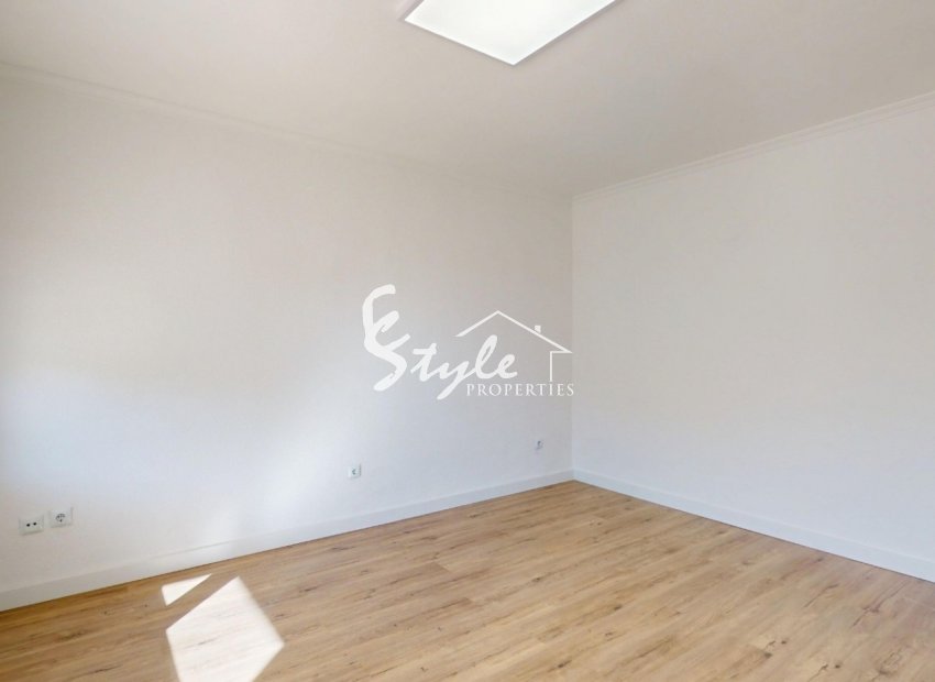 Resale - Apartament  - Orihuela-Costa - Villamartin