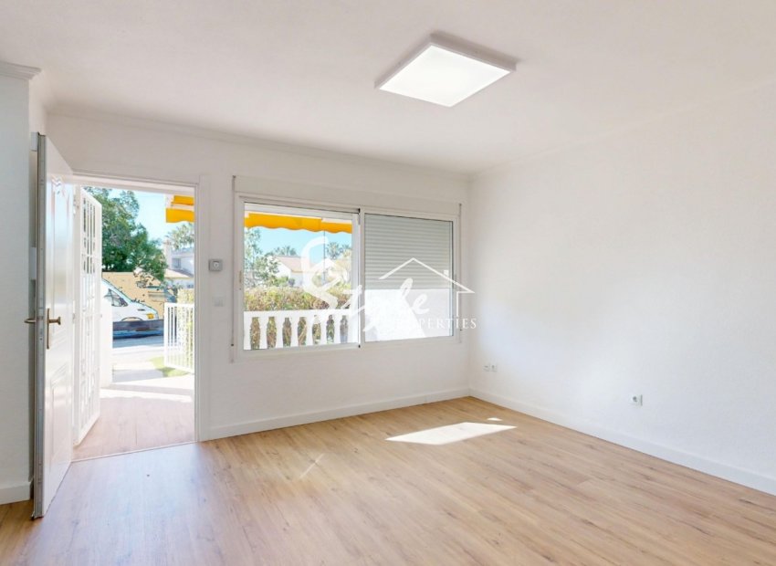 Resale - Apartament  - Orihuela-Costa - Villamartin