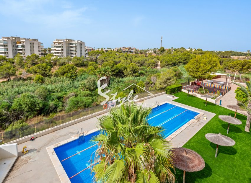 Resale - Apartament  - Orihuela-Costa - Villamartin