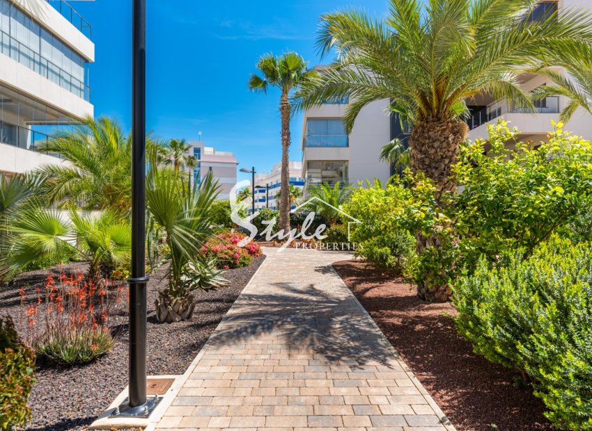 Resale - Apartament  - Orihuela-Costa - Villamartin