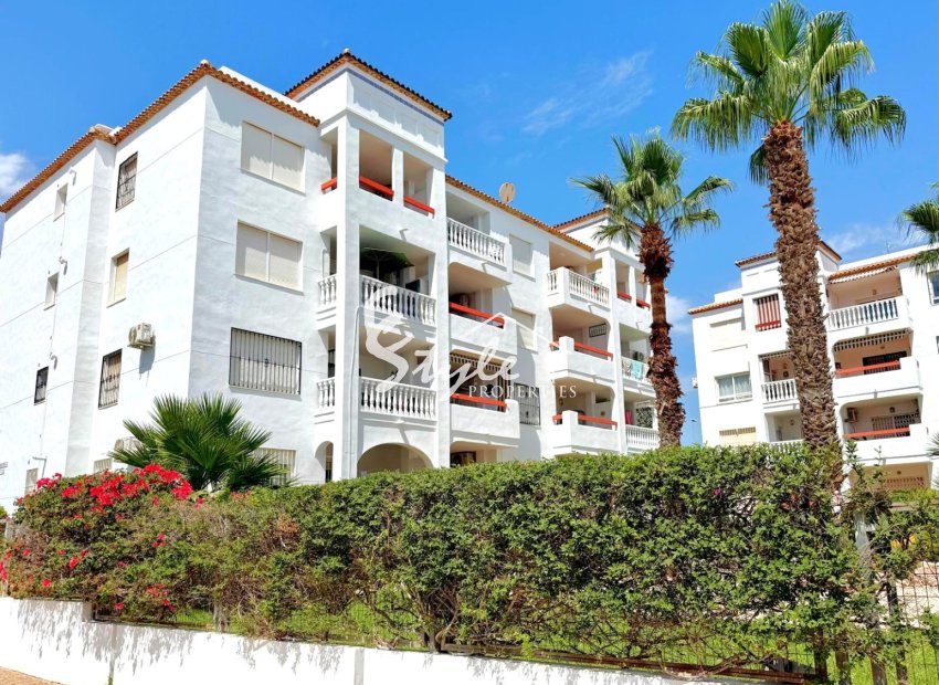 Resale - Apartament  - Orihuela-Costa - Villamartin