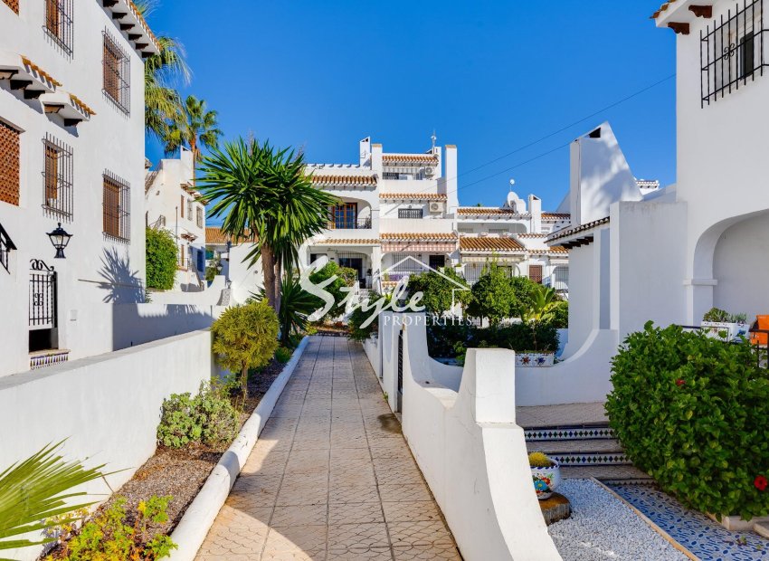 Resale - Apartament  - Orihuela-Costa - Villamartin