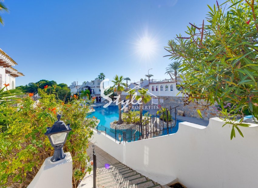 Resale - Apartament  - Orihuela-Costa - Villamartin