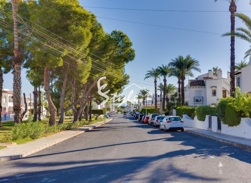 Resale - Apartament  - Orihuela-Costa - Villamartin