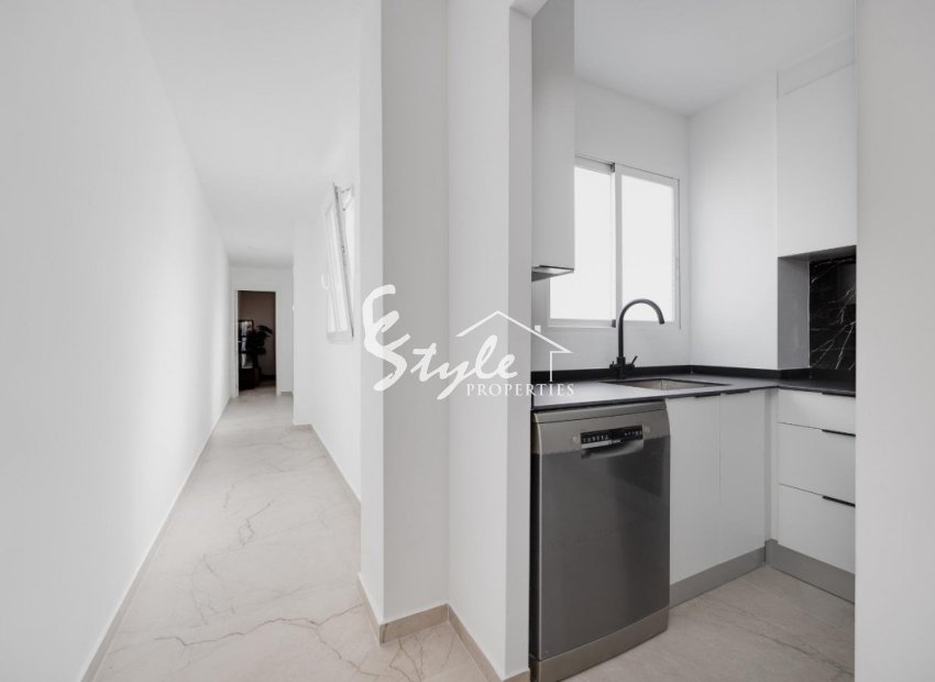 Resale - Apartament  - Playa del Acequion - Torrevieja