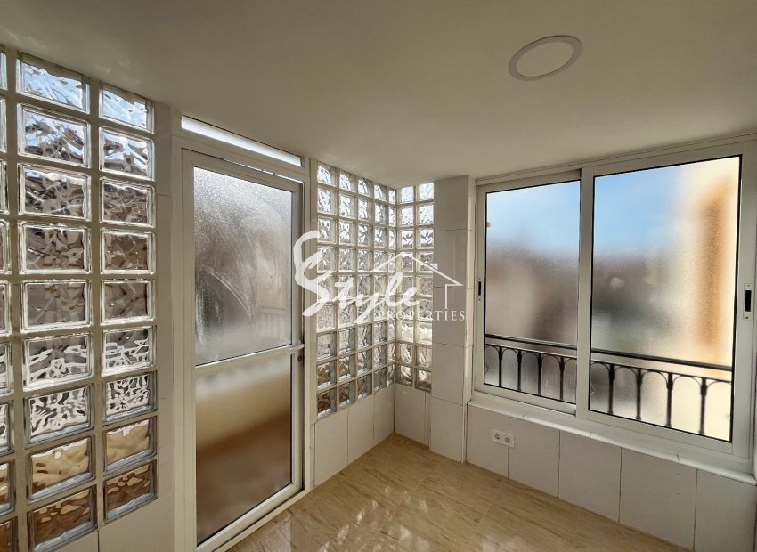 Resale - Apartament  - Playa Flamenca - Res. San Antonio