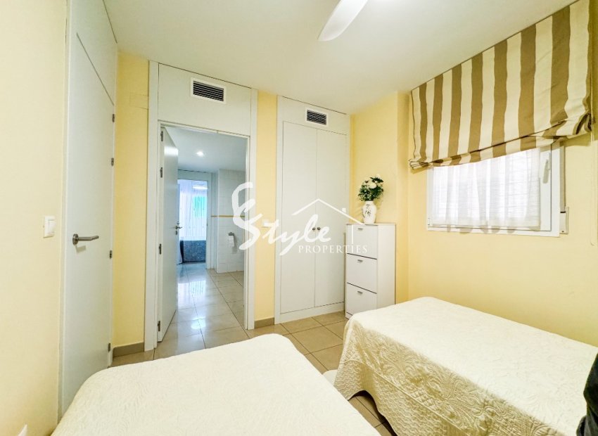 Resale - Apartament  - Playa Flamenca