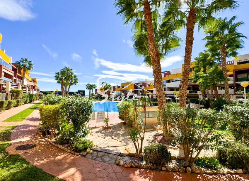 Resale - Apartament  - Playa Flamenca