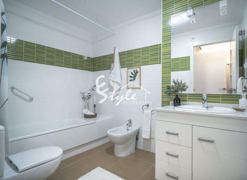 Resale - Apartament  - Playa Flamenca