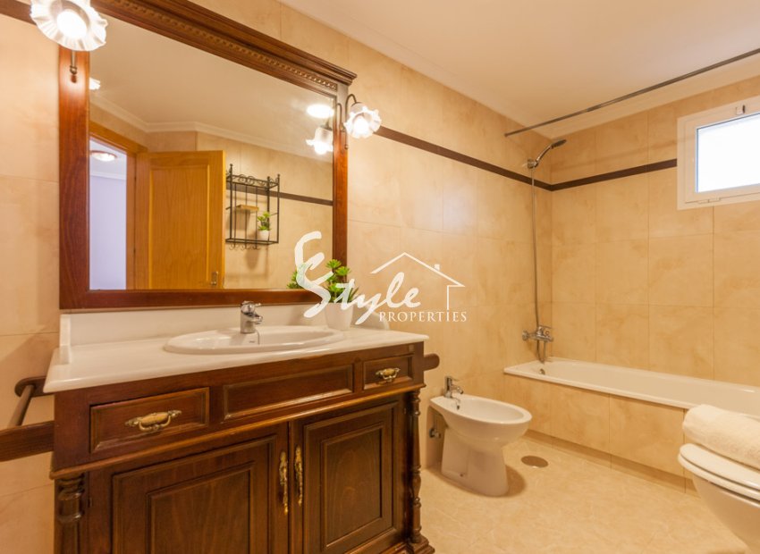 Resale - Apartament  - Playa Flamenca