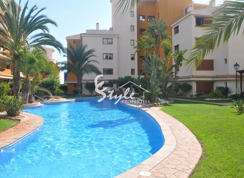 Resale - Apartament  - Punta Prima - La Entrada
