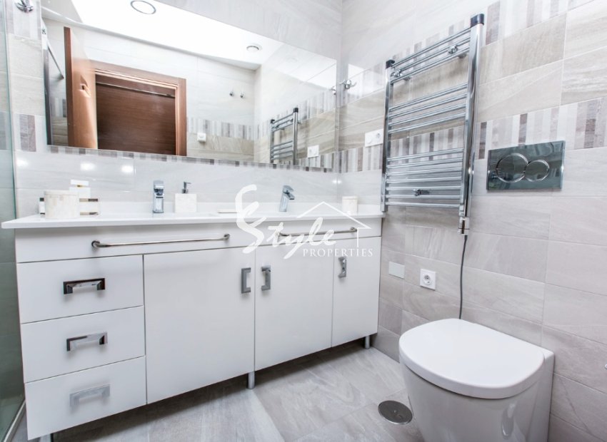 Resale - Apartament  - Punta Prima - Sea Senses