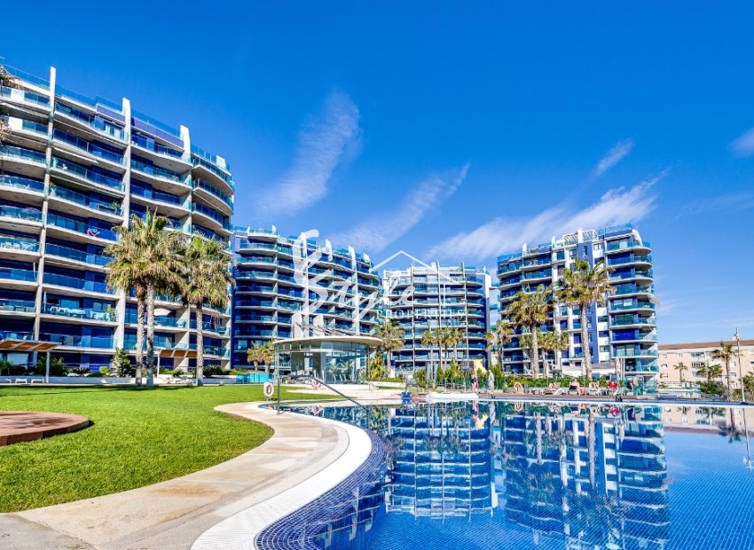 Resale - Apartament  - Punta Prima - Sea Senses