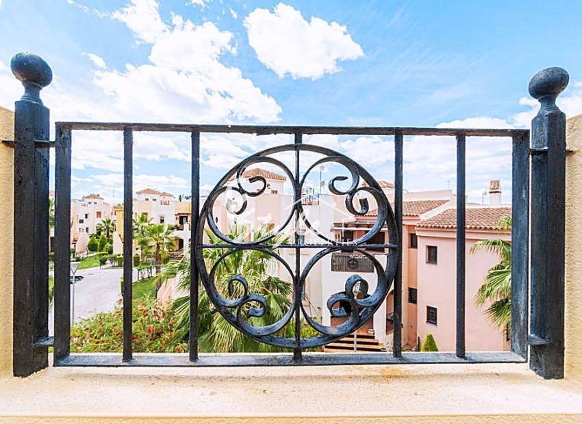 Resale - Apartament  - Punta Prima