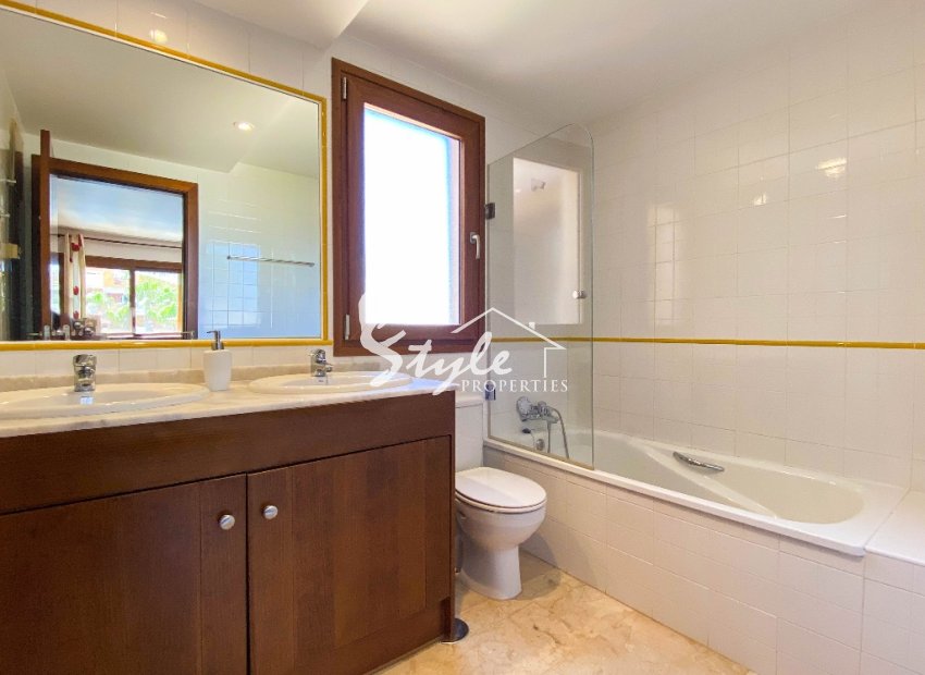 Resale - Apartament  - Punta Prima