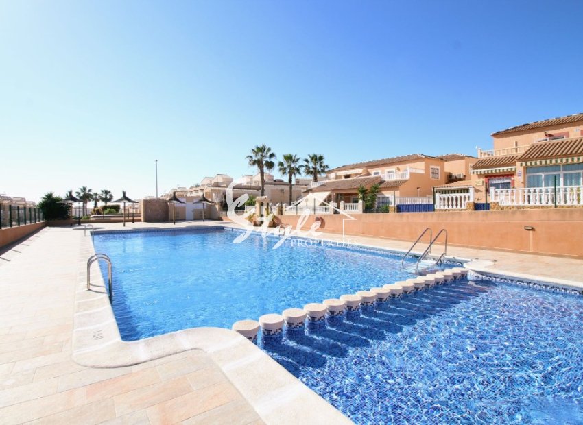 Resale - Apartament  - Punta Prima