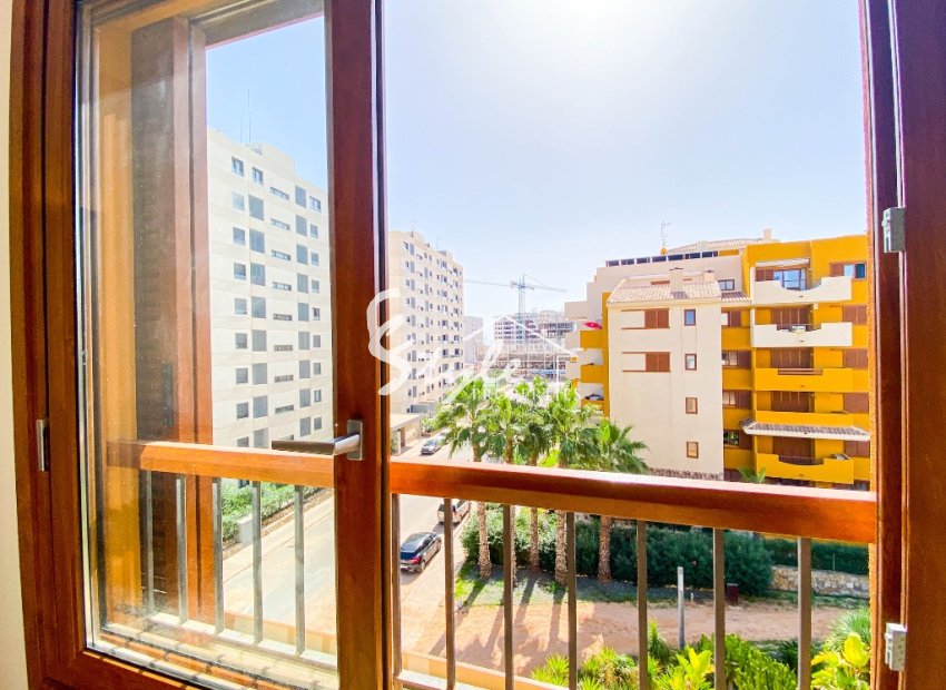 Resale - Apartament  - Punta Prima