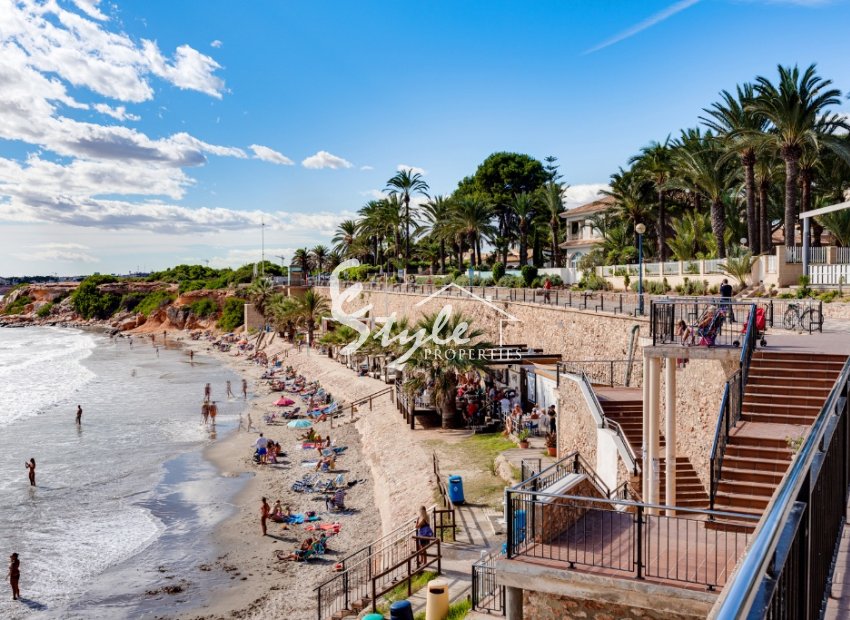 Resale - Apartament  - Punta Prima