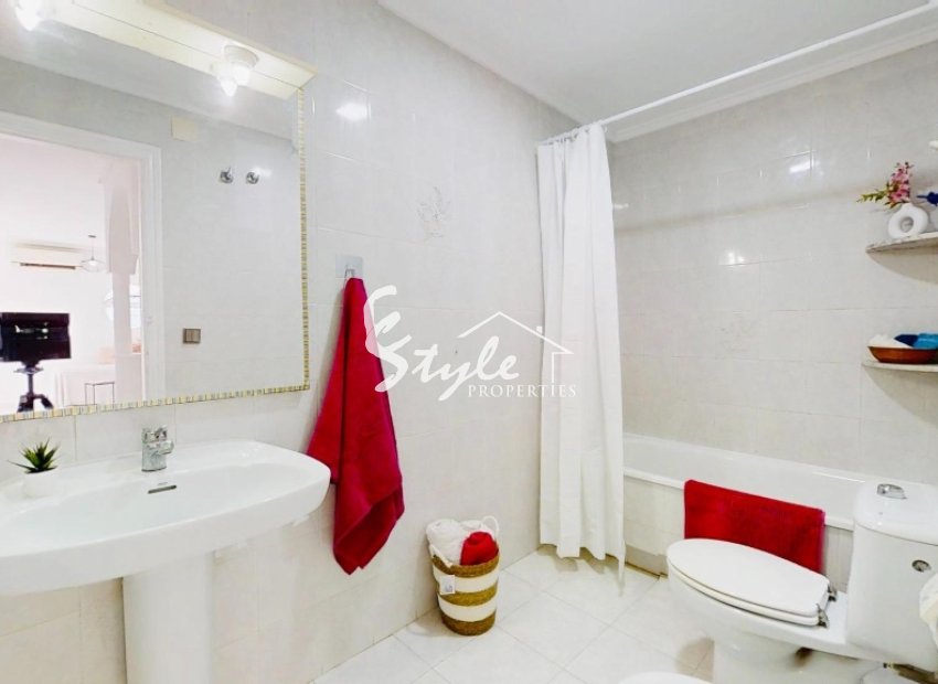 Resale - Apartament  - Punta Prima