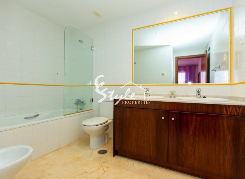 Resale - Apartament  - Punta Prima