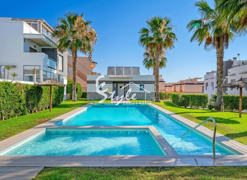 Resale - Apartament  - Punta Prima
