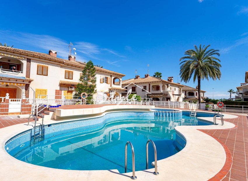 Resale - Apartament  - Punta Prima