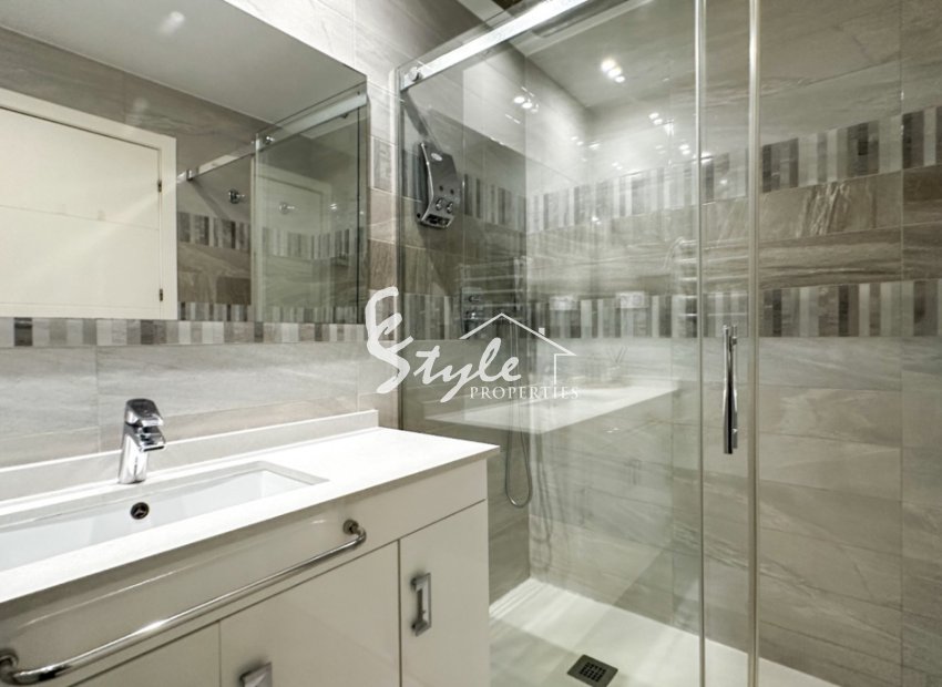 Resale - Apartament  - Punta Prima