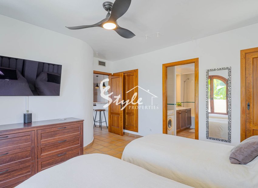 Resale - Apartament  - Punta Prima
