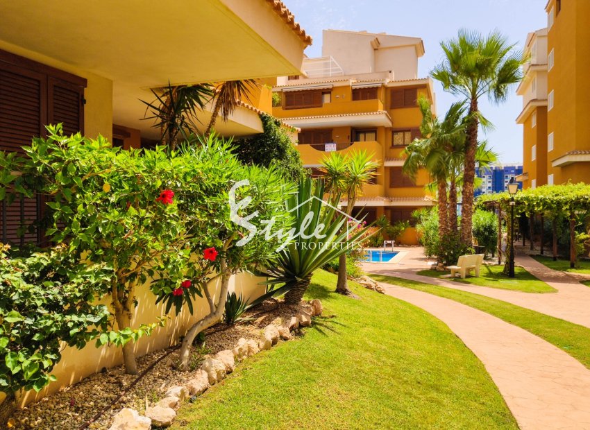 Resale - Apartament  - Punta Prima