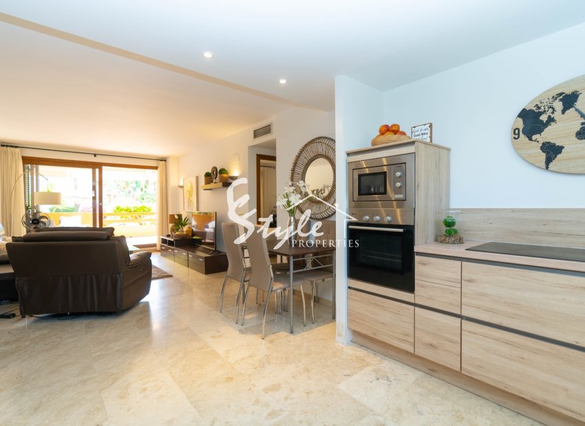 Resale - Apartament  - Punta Prima