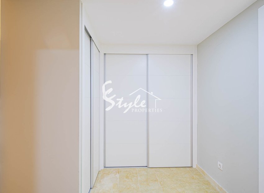 Resale - Apartament  - Punta Prima