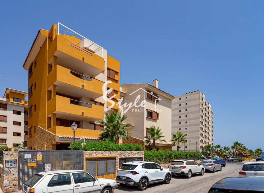 Resale - Apartament  - Punta Prima