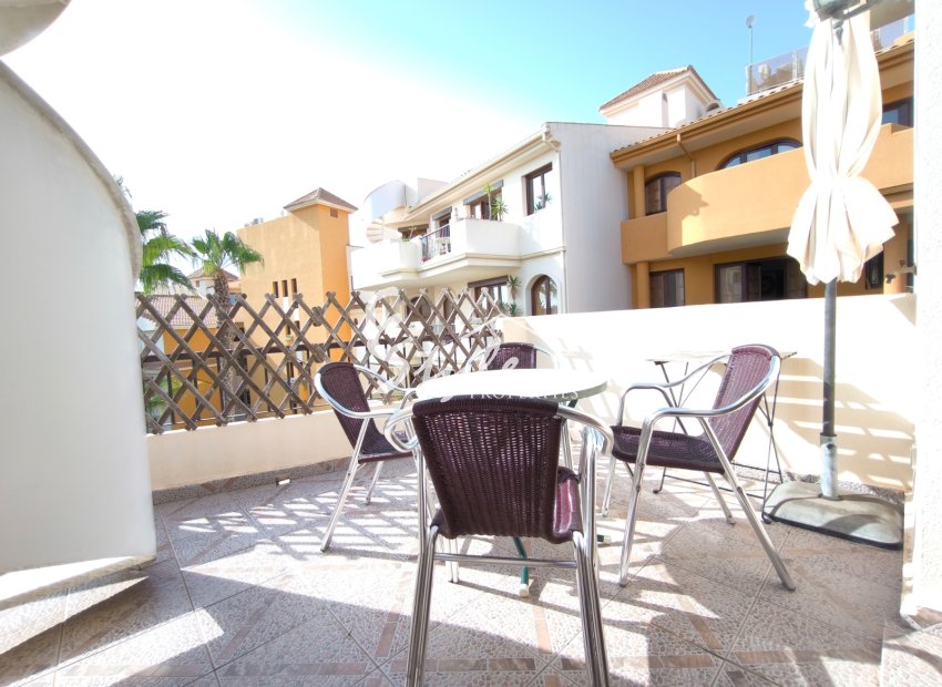 Resale - Apartament  - Punta Prima
