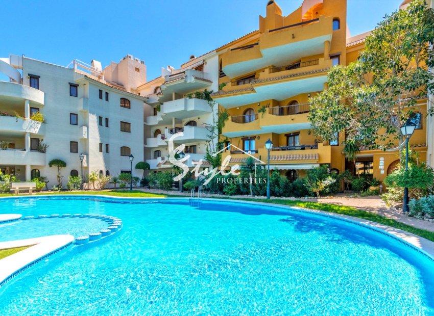 Resale - Apartament  - Punta Prima